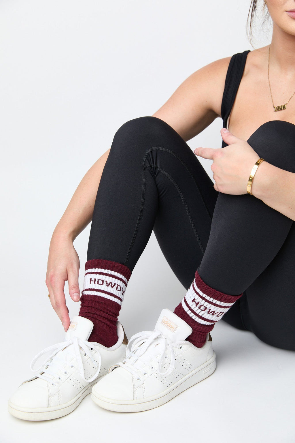 Maroon Retro Howdy Casual Crew Socks