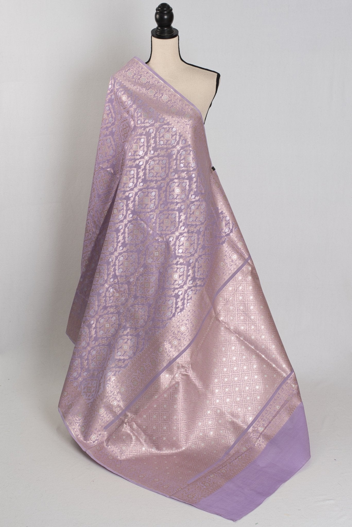 Nandini: Mauve & Gold Cotton Silk Jamdani Banarasi Saree
