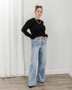 Clean Wide Jeans