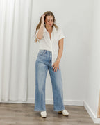 Clean Wide Jeans